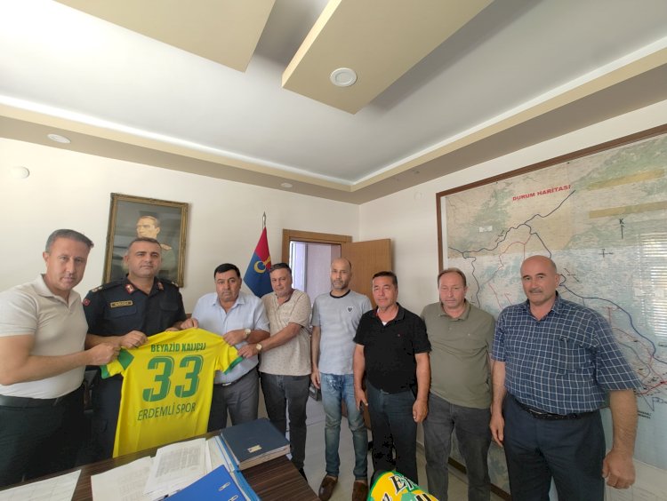 Erdemli Spor Kulübü Yönetim Kurulu İlçe Jandarma Komutanı J. Binbaşı Beyazid Kalıçlı'yı Ziyaret Etti