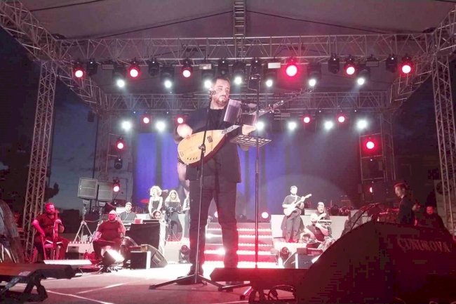 Kayısı festivali konserlerle renklendi