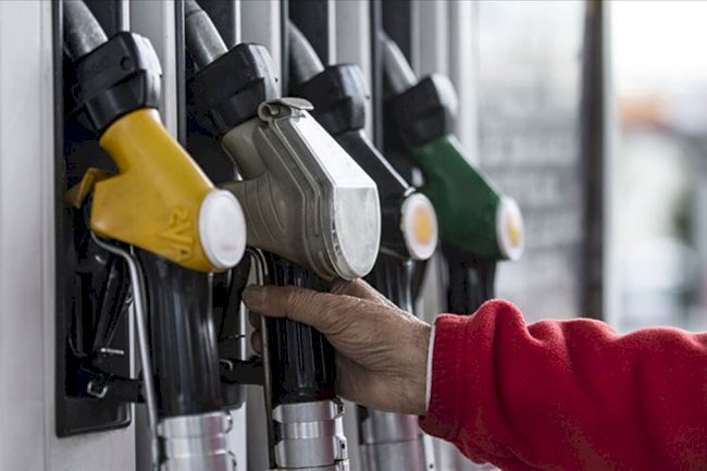 Araç sahiplerine müjde: Akaryakıta indirim yağmuru sürüyor