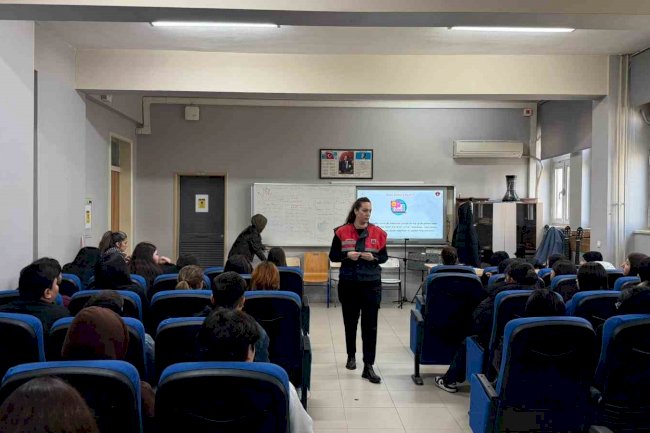 Erdemli’de Öğrencilere Siber Güvenlik Eğitimi