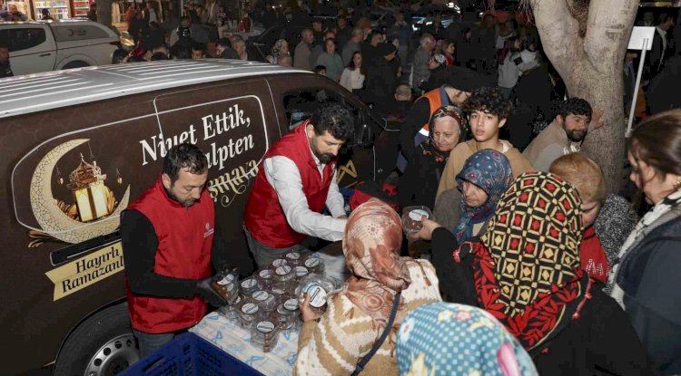 Mersin’de Kadir Gecesinde 10 bin kişilik lokma ikramı