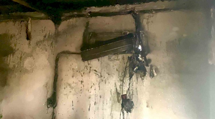 Erdemli'de klimadan çıkan yangın ekiplerin müdahalesiyle söndürüldü