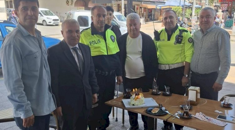 Mersin'de 28 yıllık polis memuru telsizden veda etti