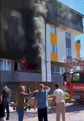 Mersin’de ev yangını korkuttu