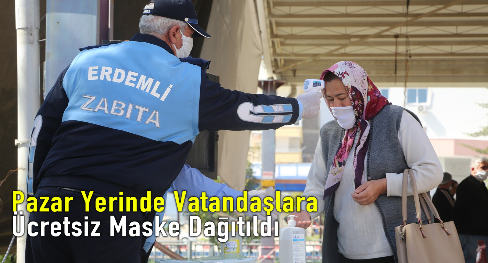 Pazar Yerinde Vatandaşlara Ücretsiz Maske Dağıtıldı