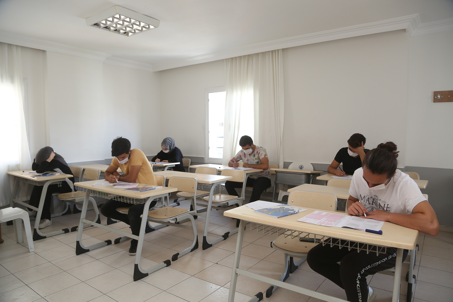 Erdemli Belediyesi Kurs Merkezlerinden Kontrollü Sınav
