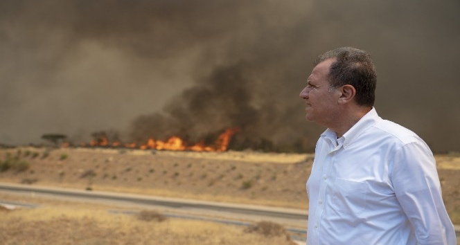 Başkan Seçer, Silifke ve Aydıncık’taki yangın bölgelerini inceledi