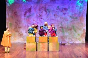 Büyükşehir’in Ev Sahipliğinde ‘Eşit Masallar’ Tiyatro Oyunu Çocuklarla Buluştu