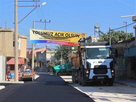 Tarsus’ta Belediye Caddesi Yenilendi
